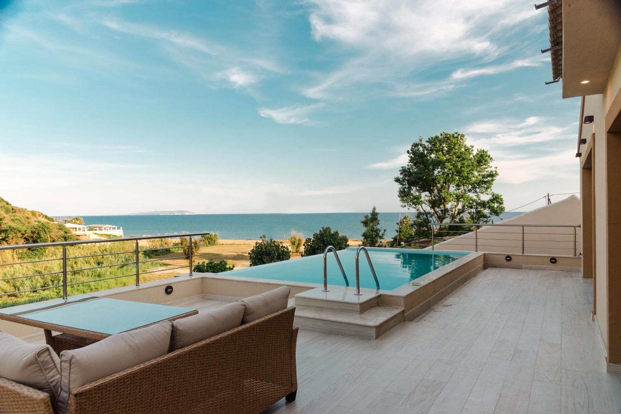 Villa Vasillis-Heated Swimming Pool With Infinity View Vitaládes Zewnętrze zdjęcie