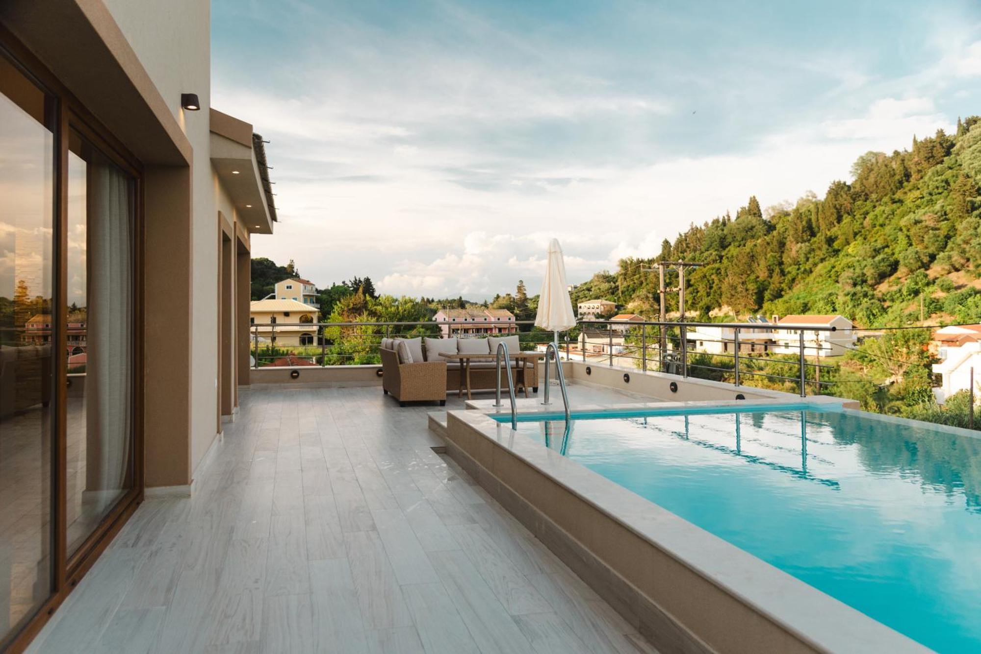 Villa Vasillis-Heated Swimming Pool With Infinity View Vitaládes Zewnętrze zdjęcie